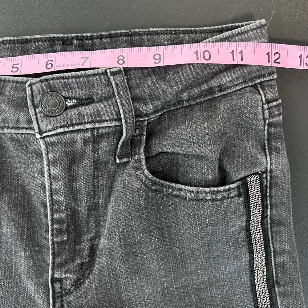 Levi's skinny Jeans women’s Size 24 high rise charcoal gray Beaded Studded A